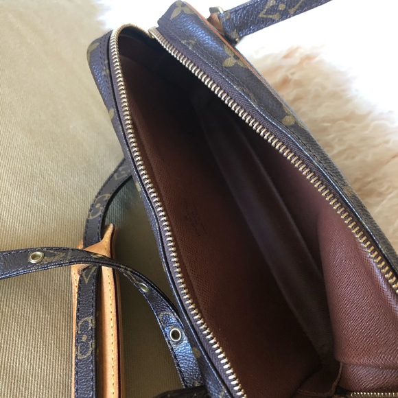 Louis Vuitton crossbody bag❣️ - Picture 8 of 9